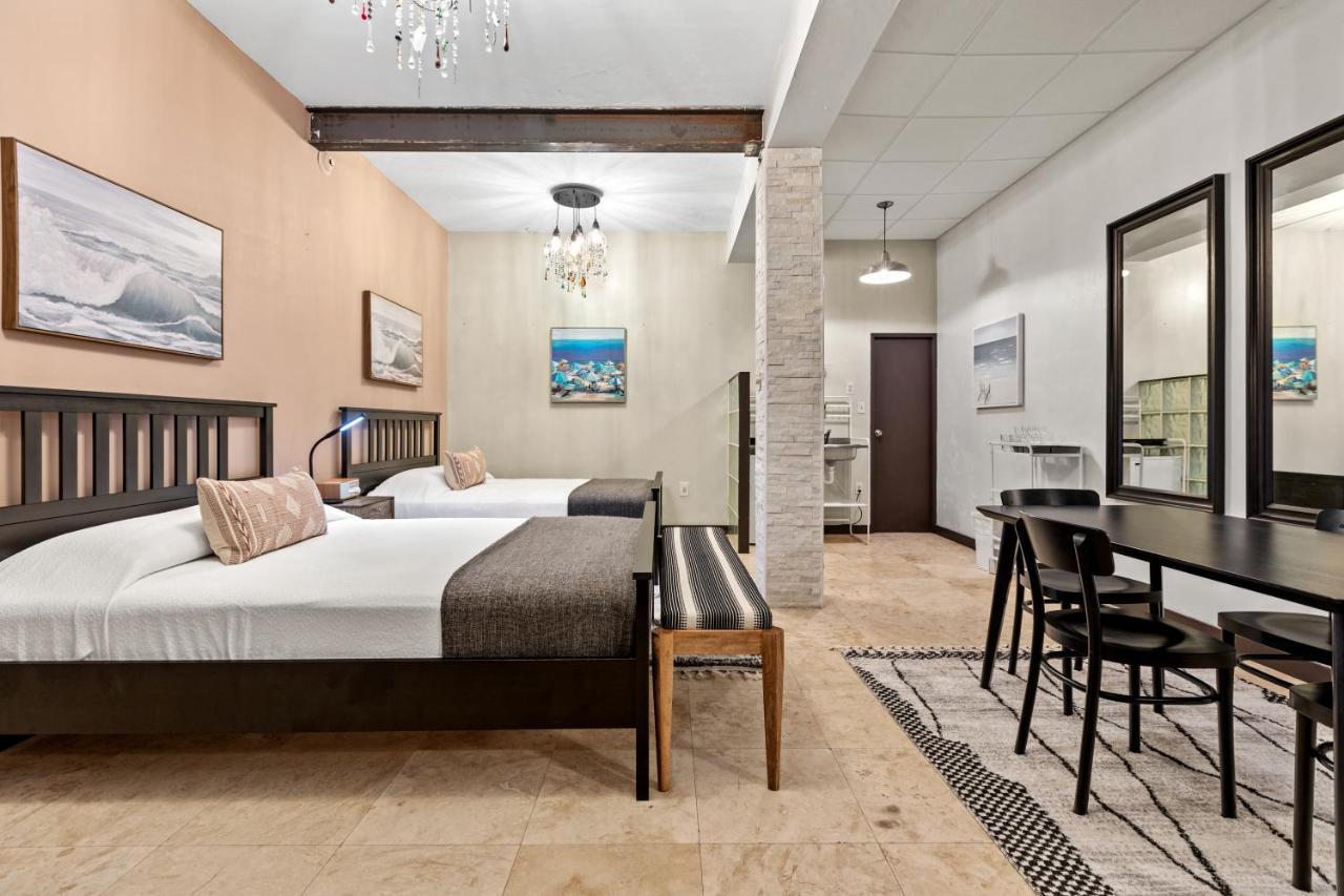 Rincon Plaza Hotel Bagian luar foto