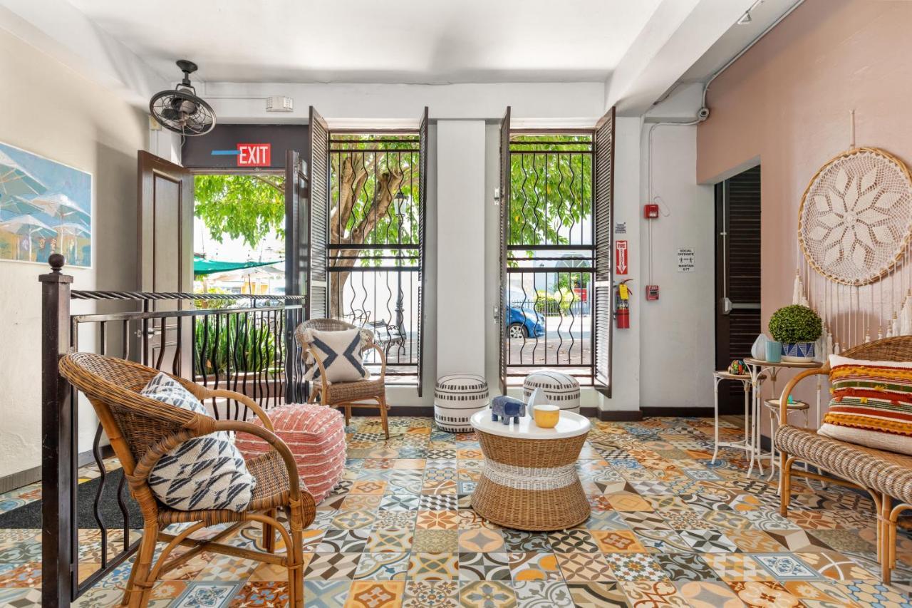Rincon Plaza Hotel Bagian luar foto