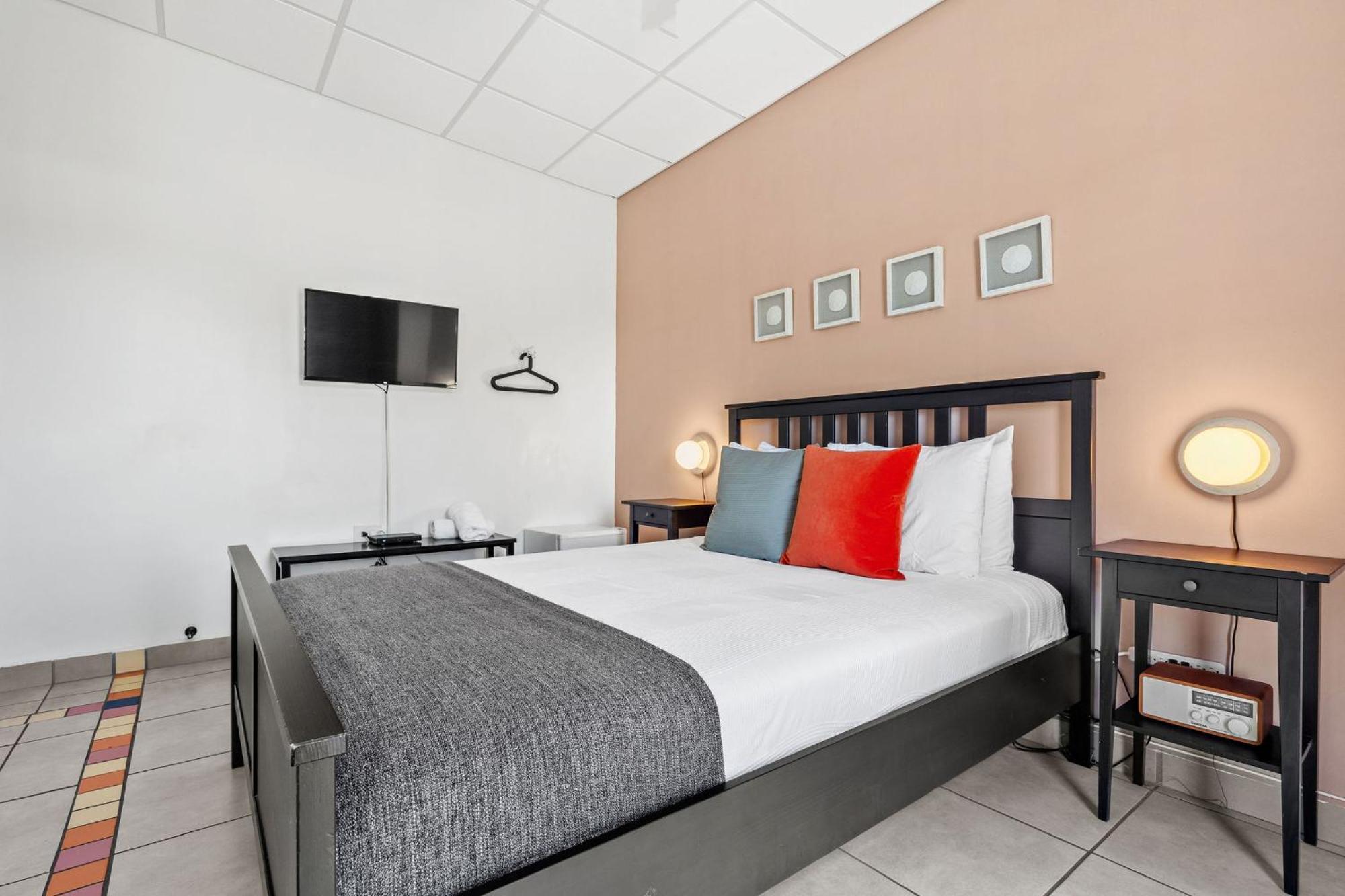 Rincon Plaza Hotel Bagian luar foto