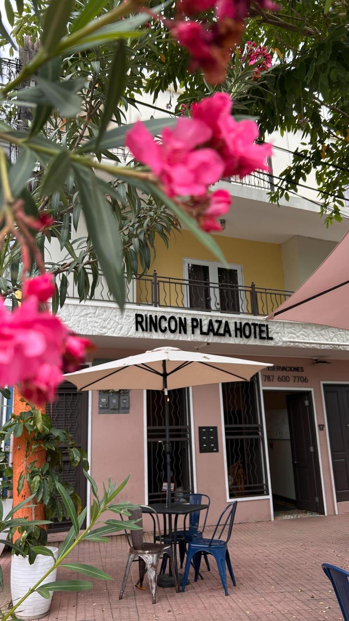 Rincon Plaza Hotel Bagian luar foto