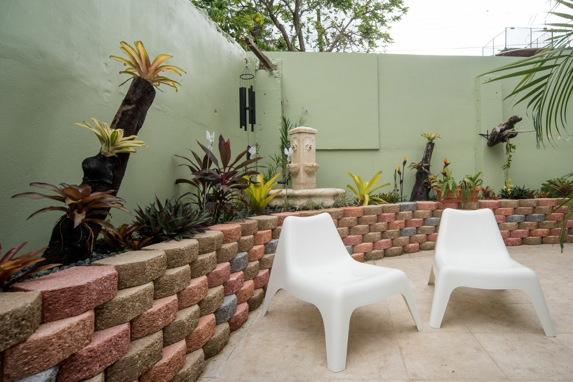 Rincon Plaza Hotel Bagian luar foto