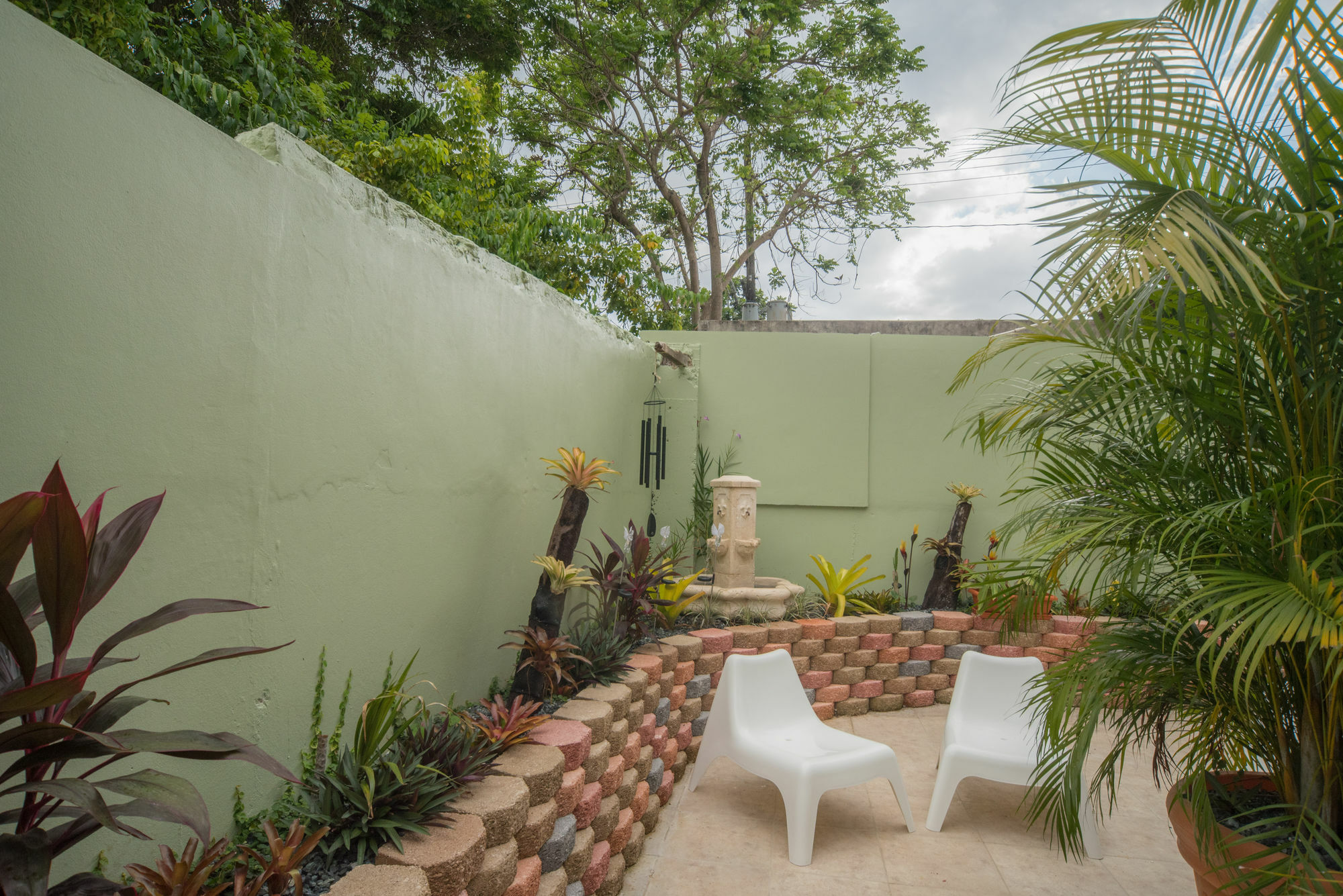 Rincon Plaza Hotel Bagian luar foto