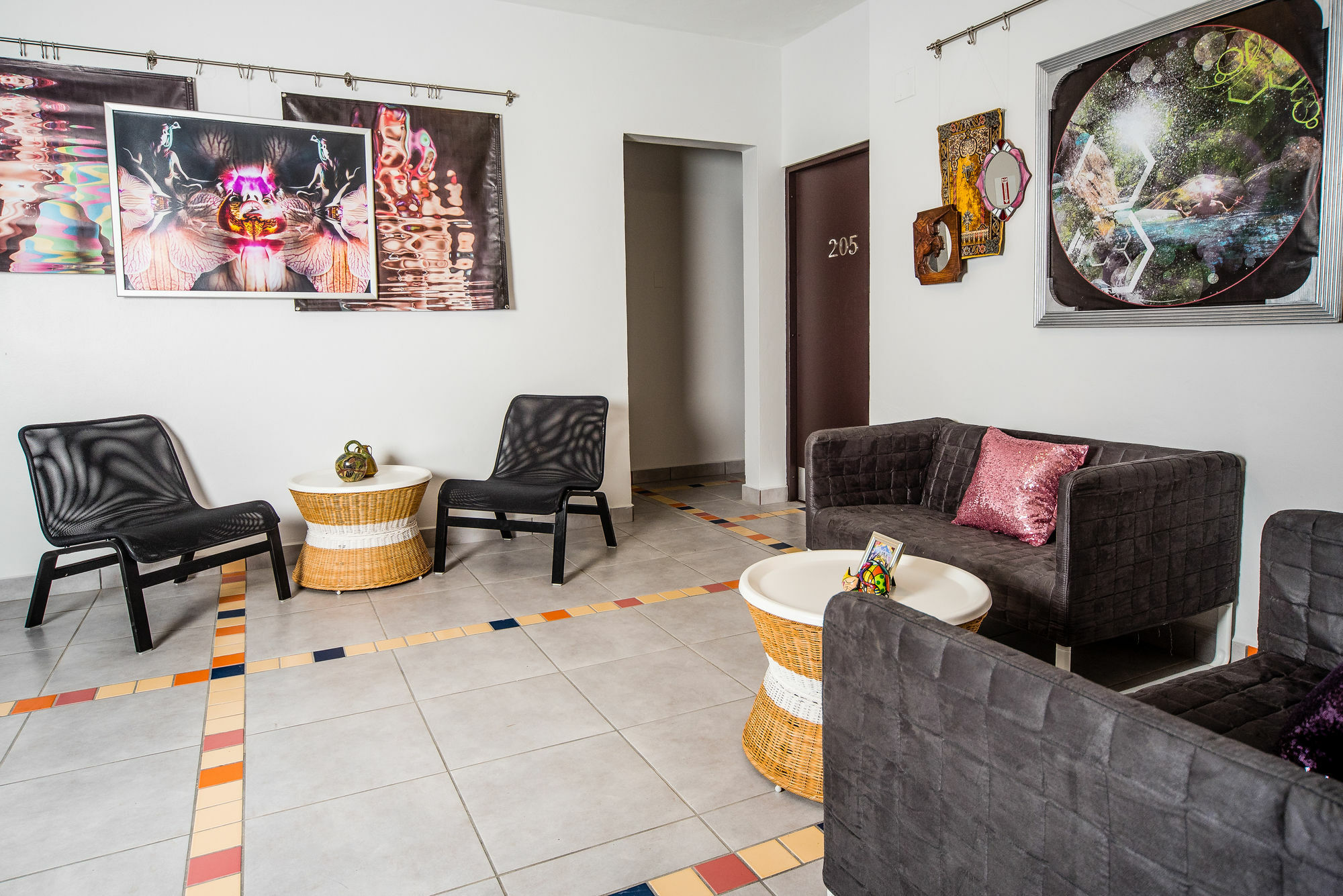 Rincon Plaza Hotel Bagian luar foto